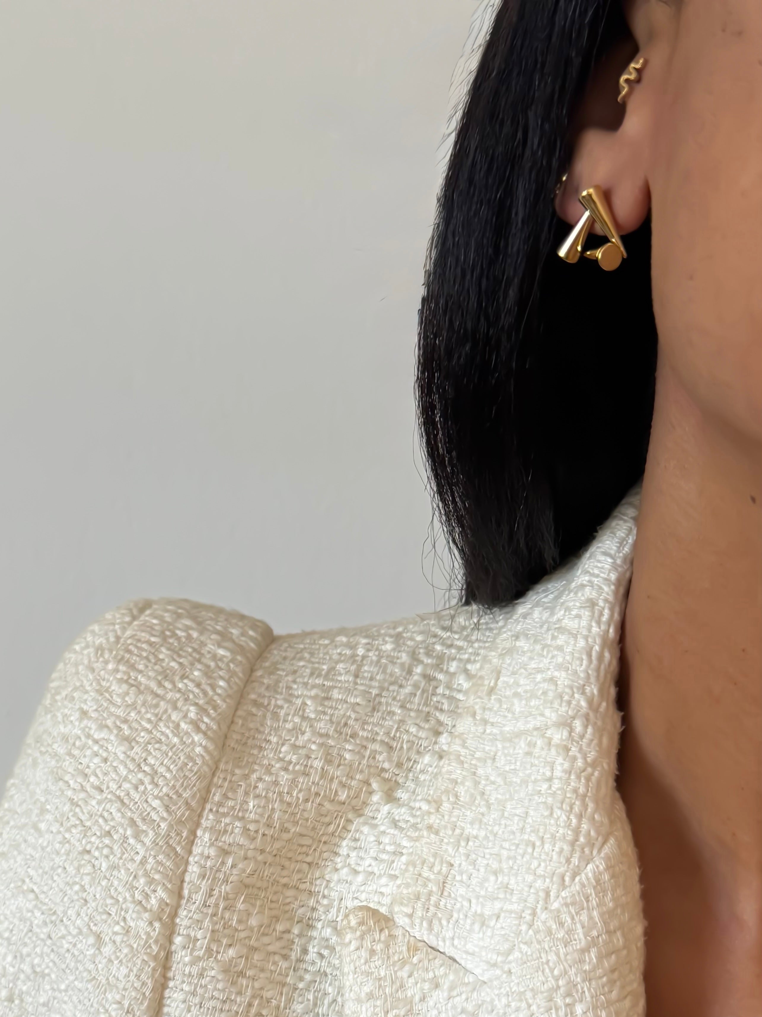 TRIANGLE STUDS - GOLD